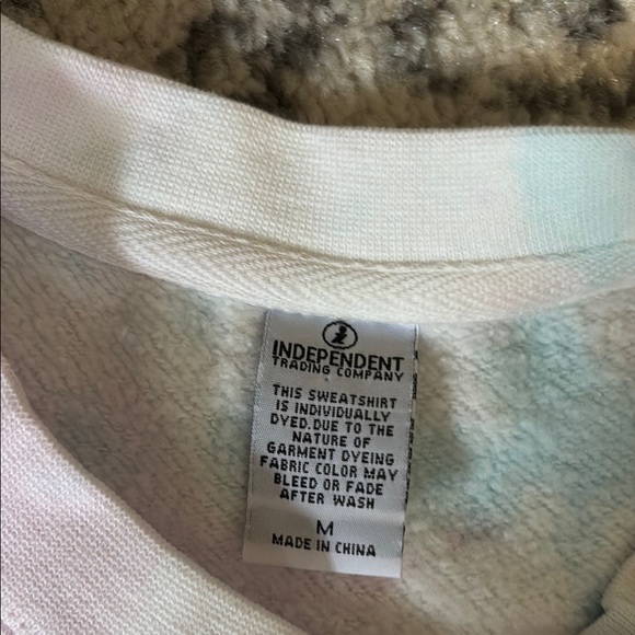 Midwest tye dye sweatshirt - Picture 2 of 4